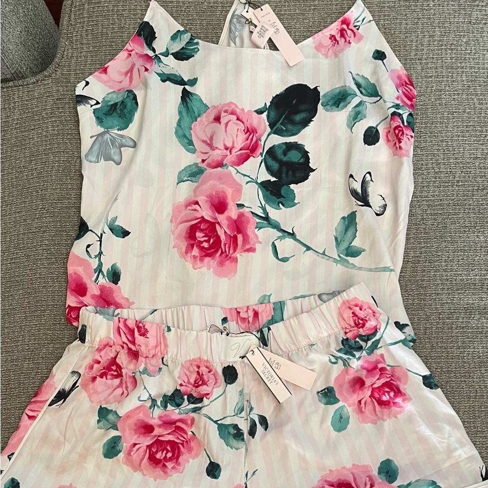 NWT Victoria’s Secret Silk Cami and Shorts PJ set!